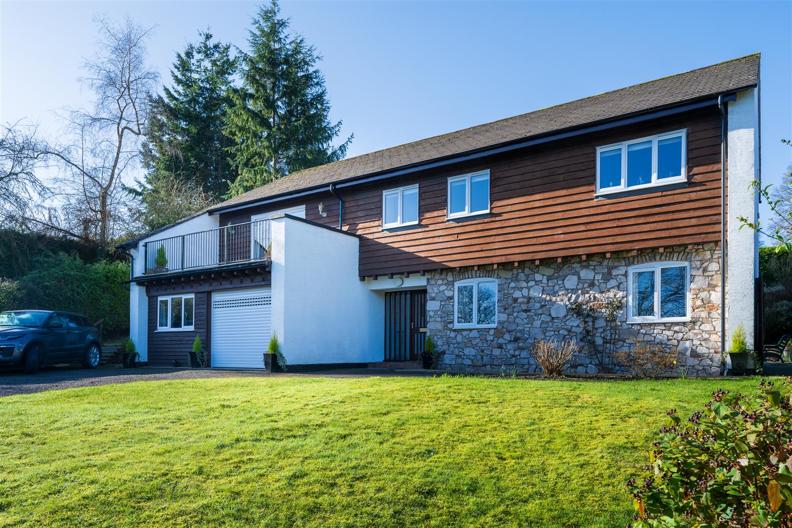 Stoneleigh 5 Llwyn Y Garth, Llanfyllin, SY22 5JZ SSTC